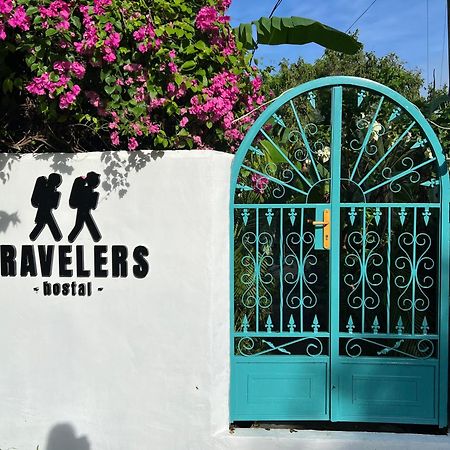 סנטיאגו Hostal & Cafe Travelers מראה חיצוני תמונה
