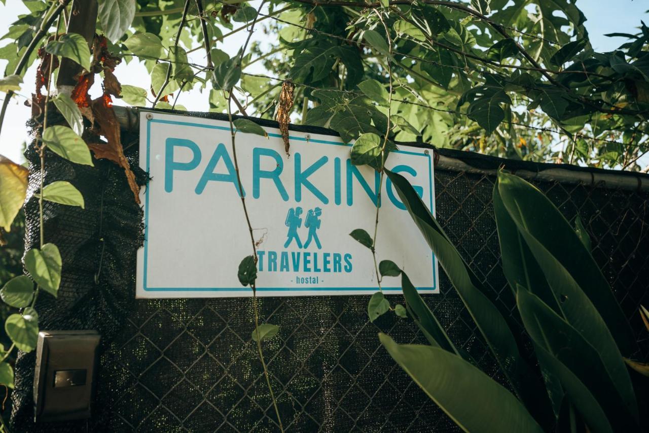 סנטיאגו Hostal & Cafe Travelers מראה חיצוני תמונה